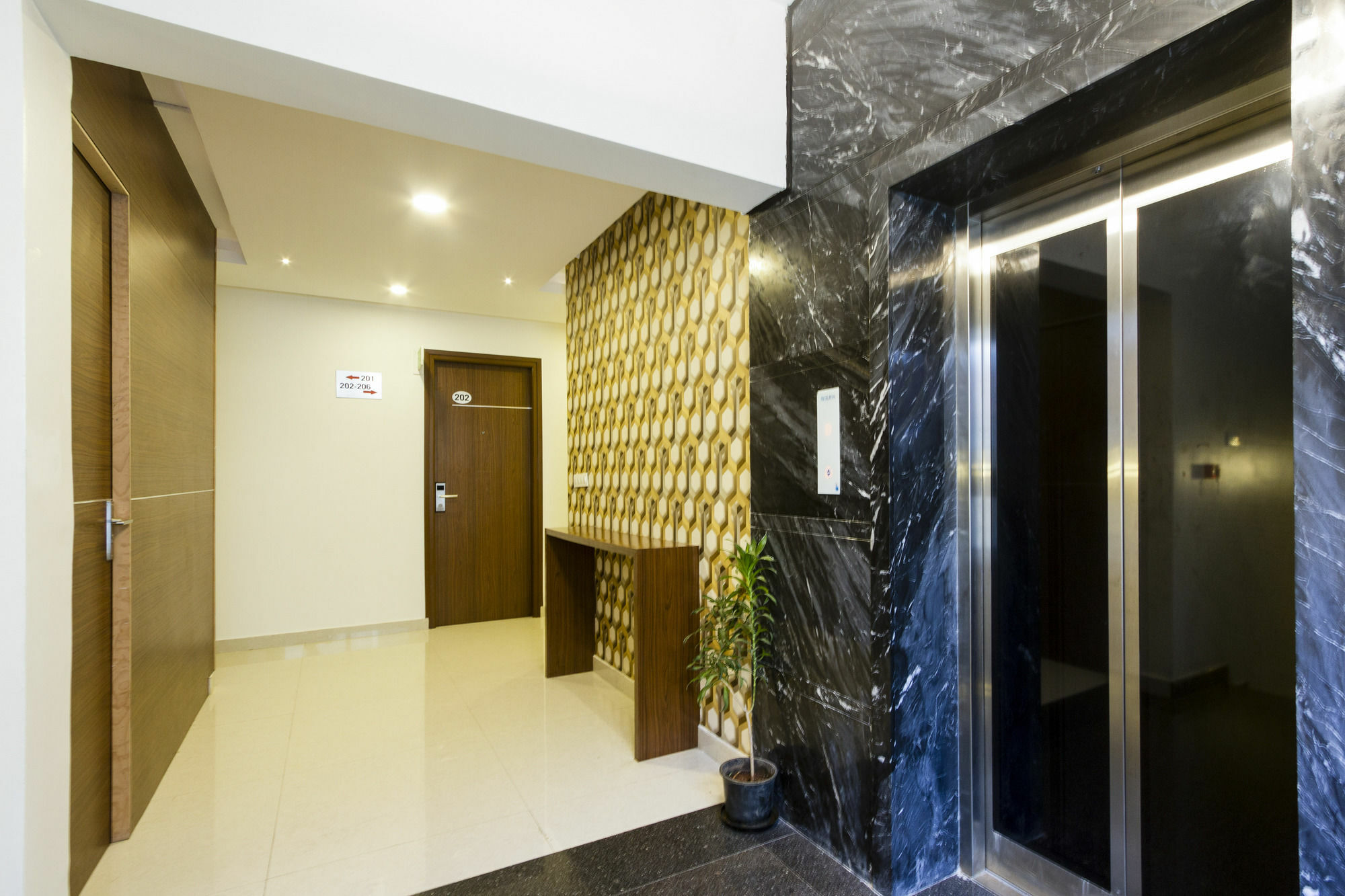 Fabhotel Grand Continent Jp Nagar Bangalore Exterior photo